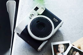 富士发布Instax Mini 90拍立得相机 复古设计兼顾创意拍摄